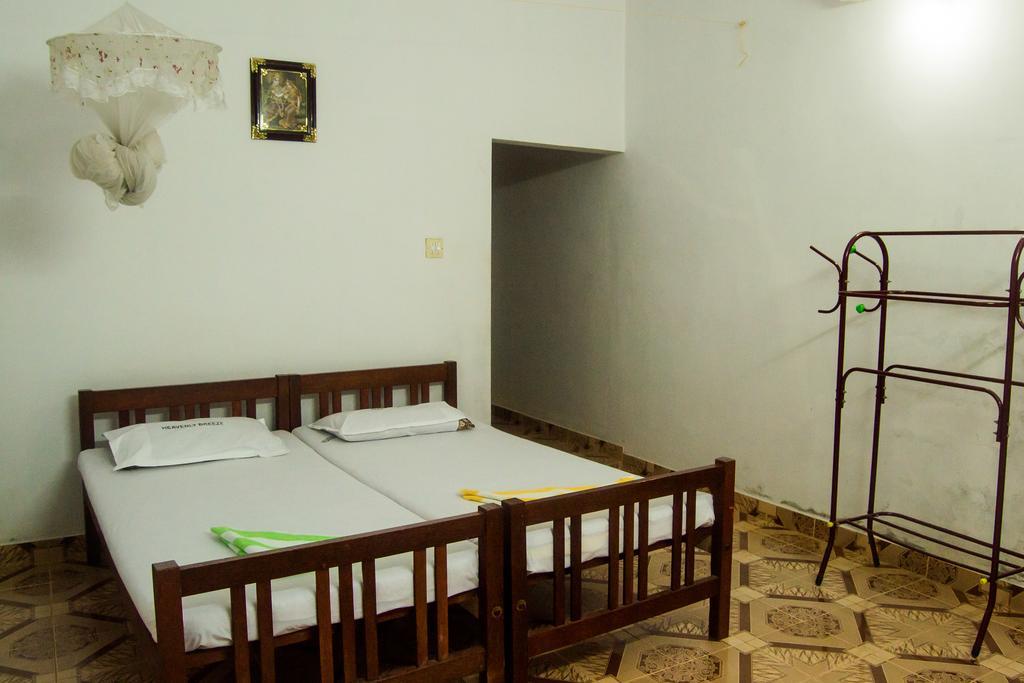 Hotel Heavenly Breeze à Varkala Extérieur photo