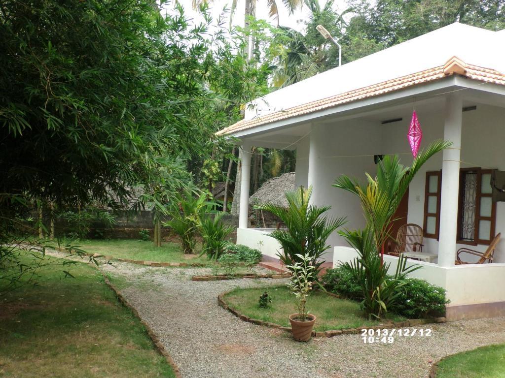 Hotel Heavenly Breeze à Varkala Extérieur photo